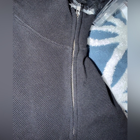 NEW with tags 🖤 Peloton Ribbed Mock neck zipper sweatshirt XL NWT gift - Picture 8 of 11